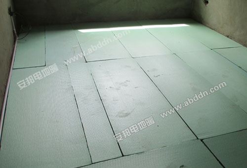 ��O���،�